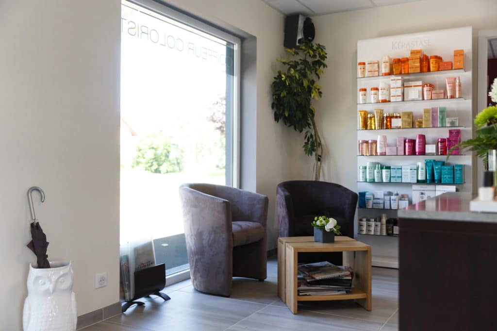 salon de coiffure en bois